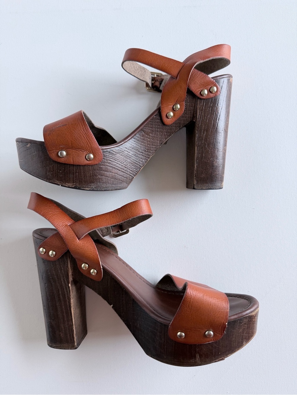 Mossimo Cognac Faux Leather Wood Platform Block Heel Sandals Size 9.5